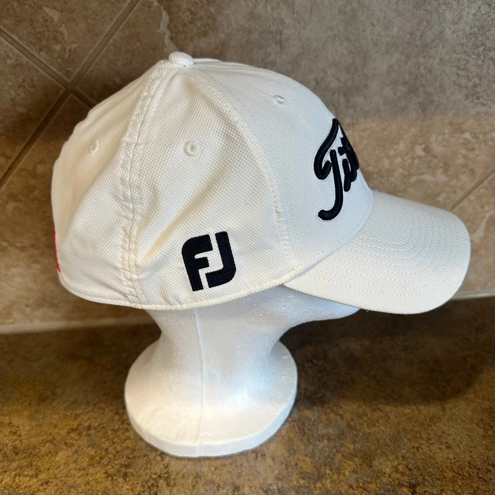 Titleist FootJoy FJ Hat Cap Medium Large White/Black Pro V1 Fitted Mesh Golf EUC